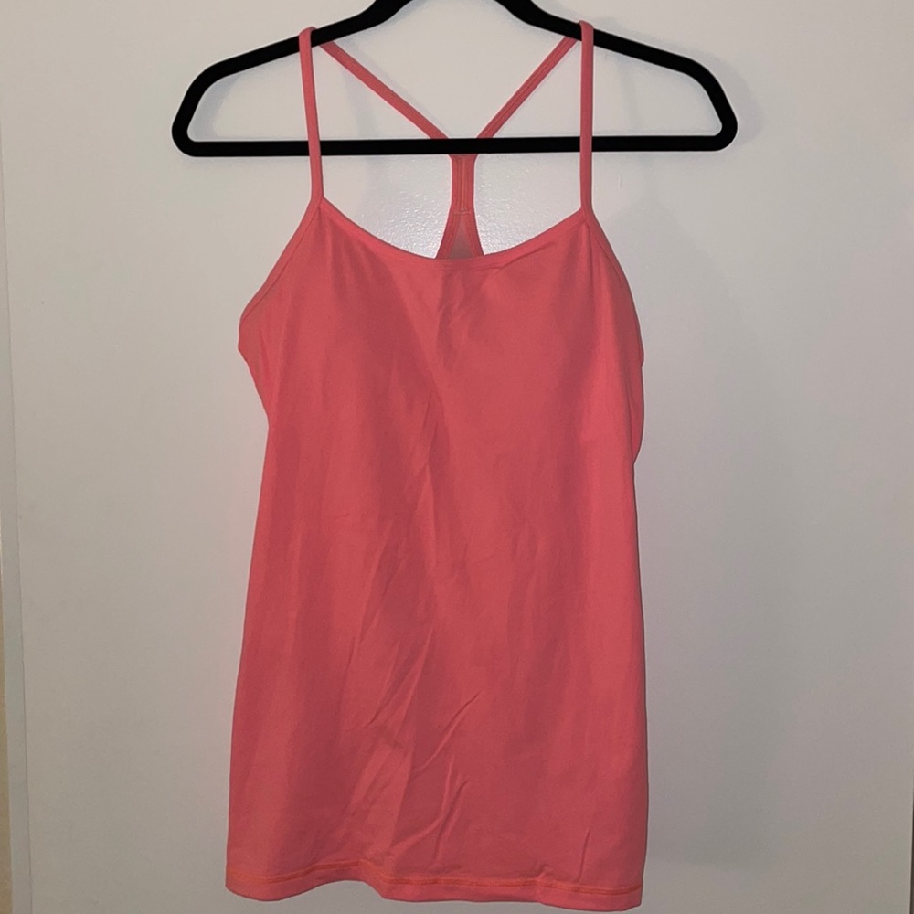 Medium athletic tank top from Lulu Lemon.